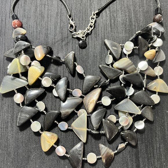 5-Strand Shell Beaded Bib Abalone Statement Necklace Black Silver 22-25 inches - Picture 3 of 3